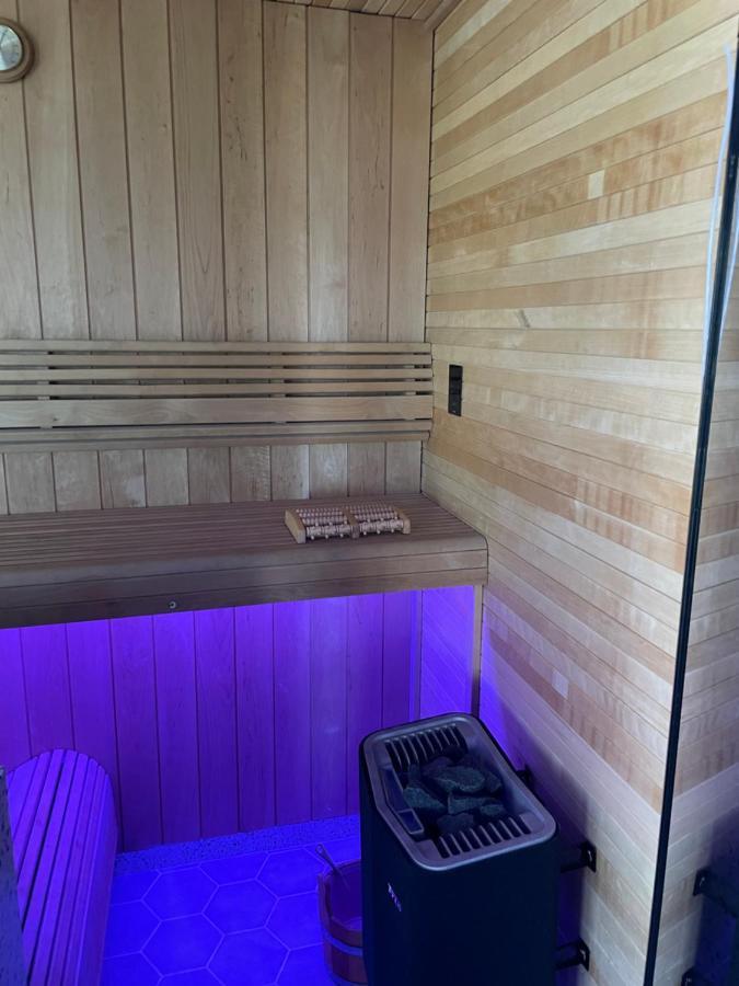 Above And Beyond - Luxe Suite Met Sauna En Stoomdouche Zaandam Exterior foto